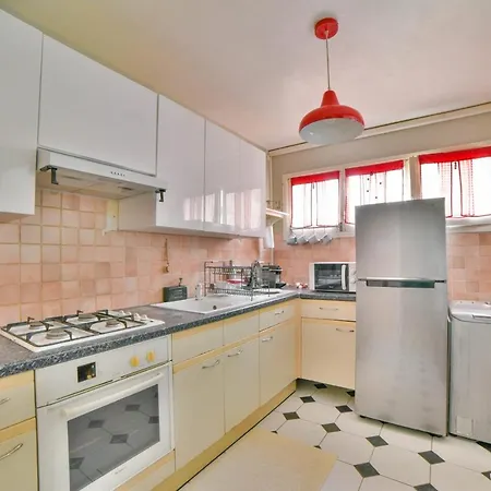 Of 47 M Apartment *